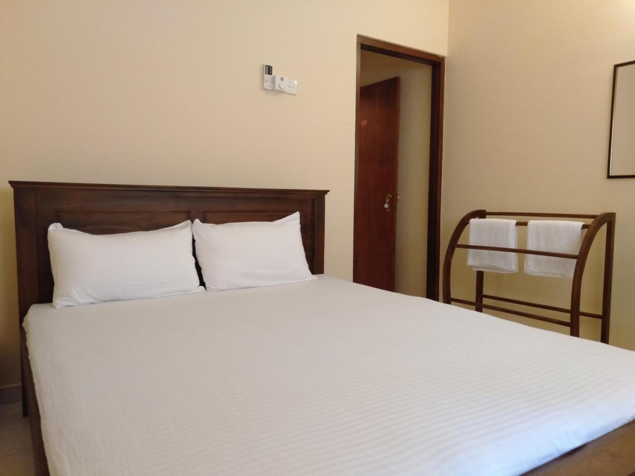 New Sanmi Resort Malabe Exteriör bild
