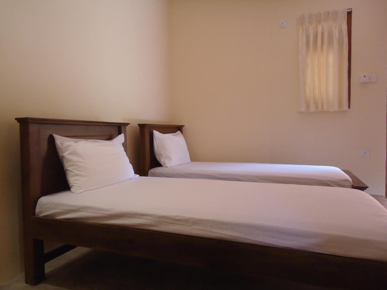 New Sanmi Resort Malabe Exteriör bild
